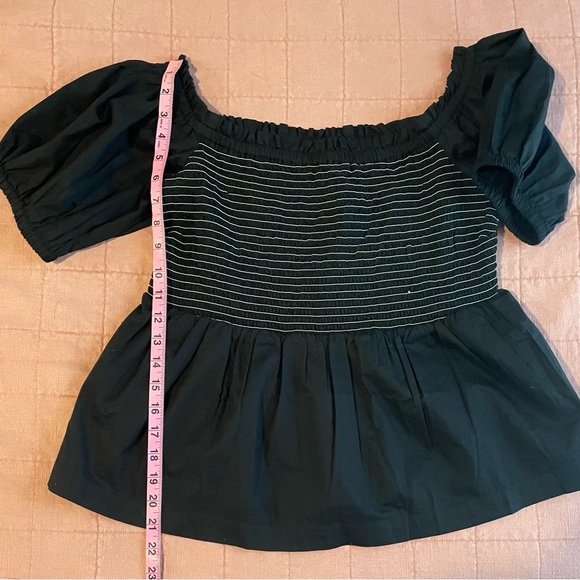 Old Navy Smock Top (size L) NWT - Picture 5 of 5